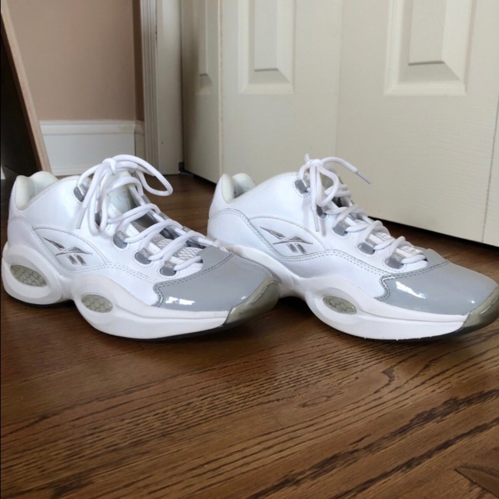 Reebok Question Low Grey Toe Sneakers Men's Size 10 Allen Iverson Shoes